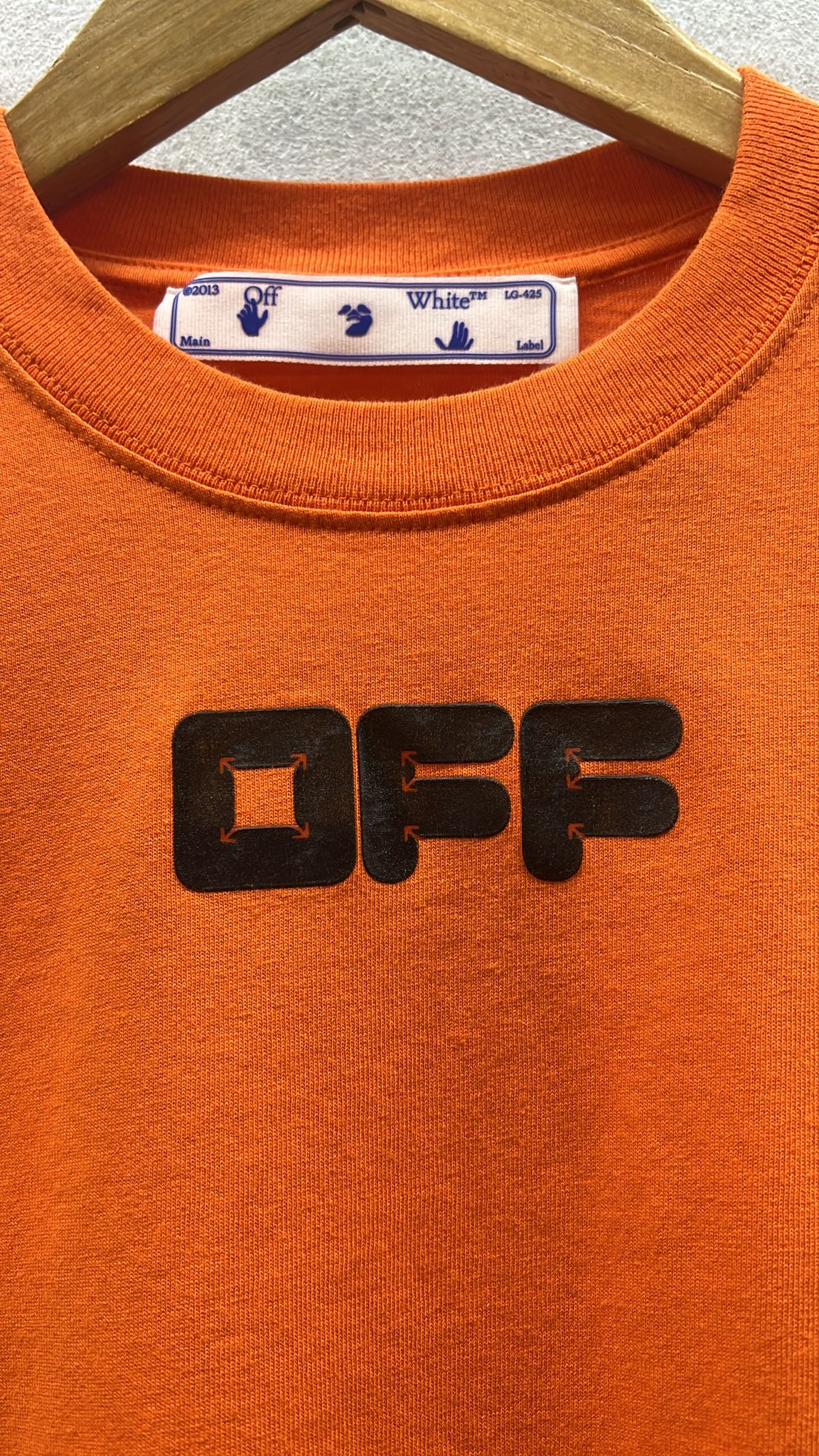 Off-white Arrows Font L/s Skate Tee Mens Style : Omab064f21jer0052010
