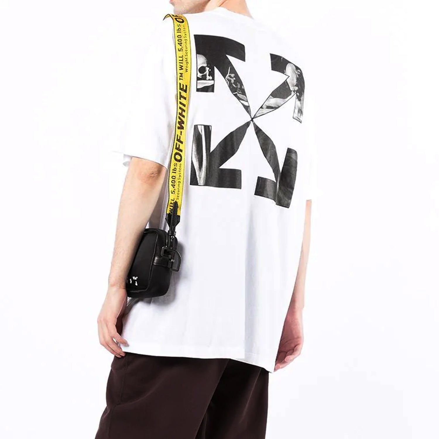 Off-white Caravag Arrow Over S/s Tee Mens Style : Omaa038c99jer00