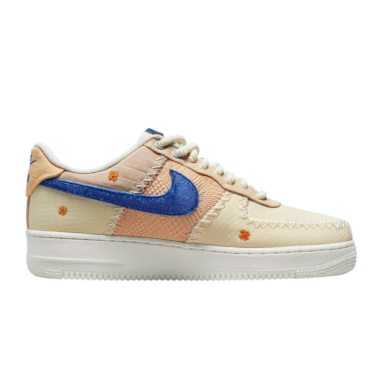 Nike Air Force 1 Low &