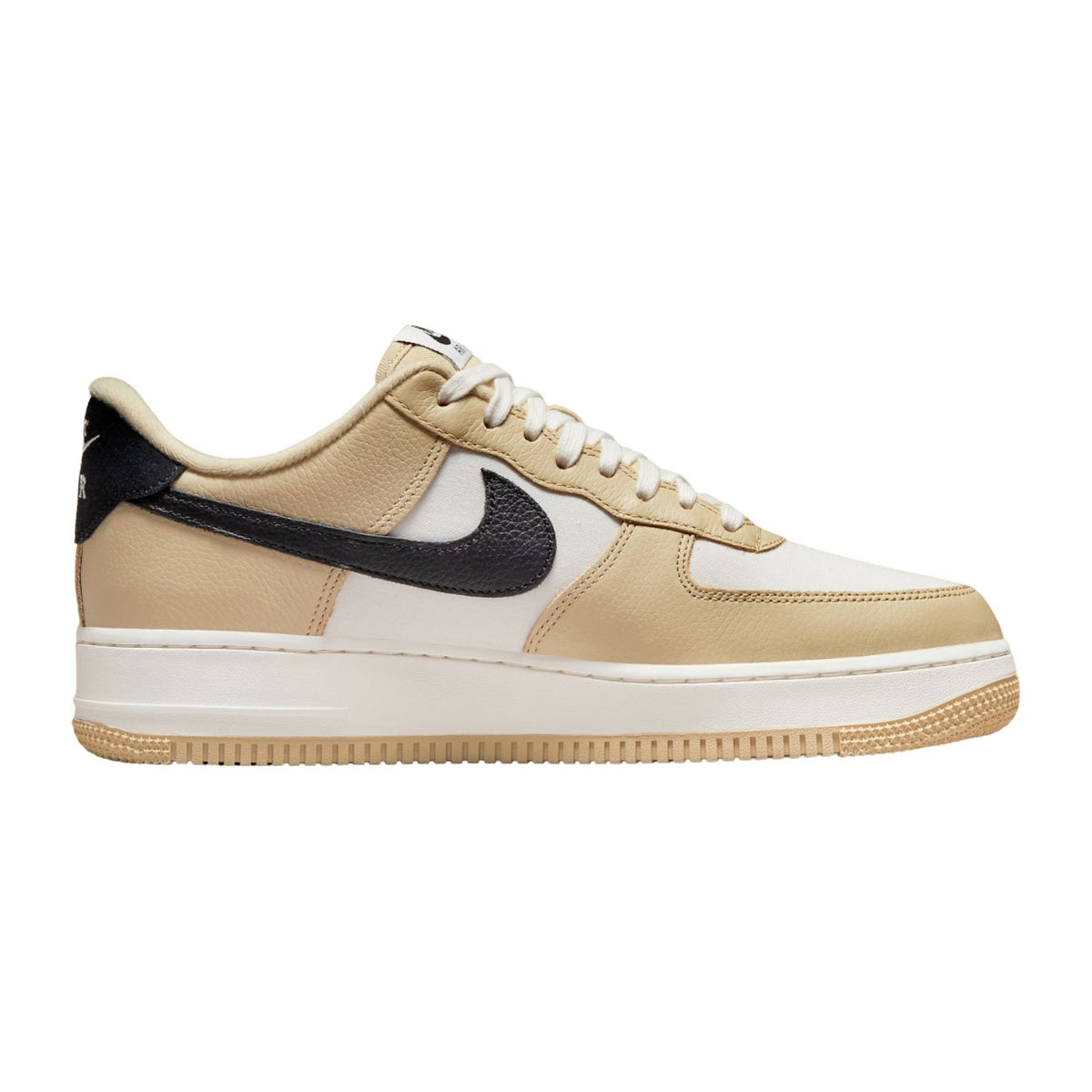 Nike Air Force 1 &