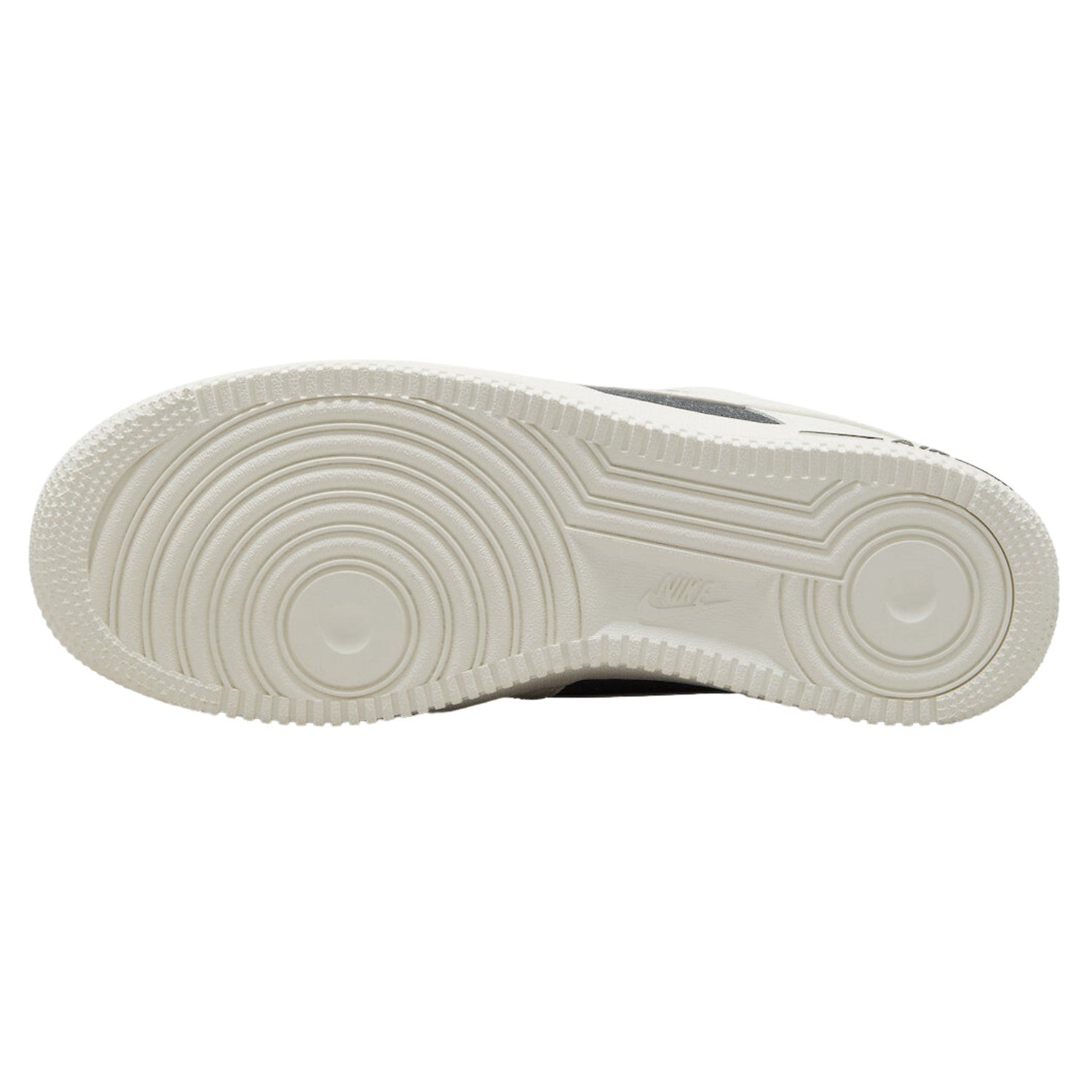 Nike Air Force 1 &