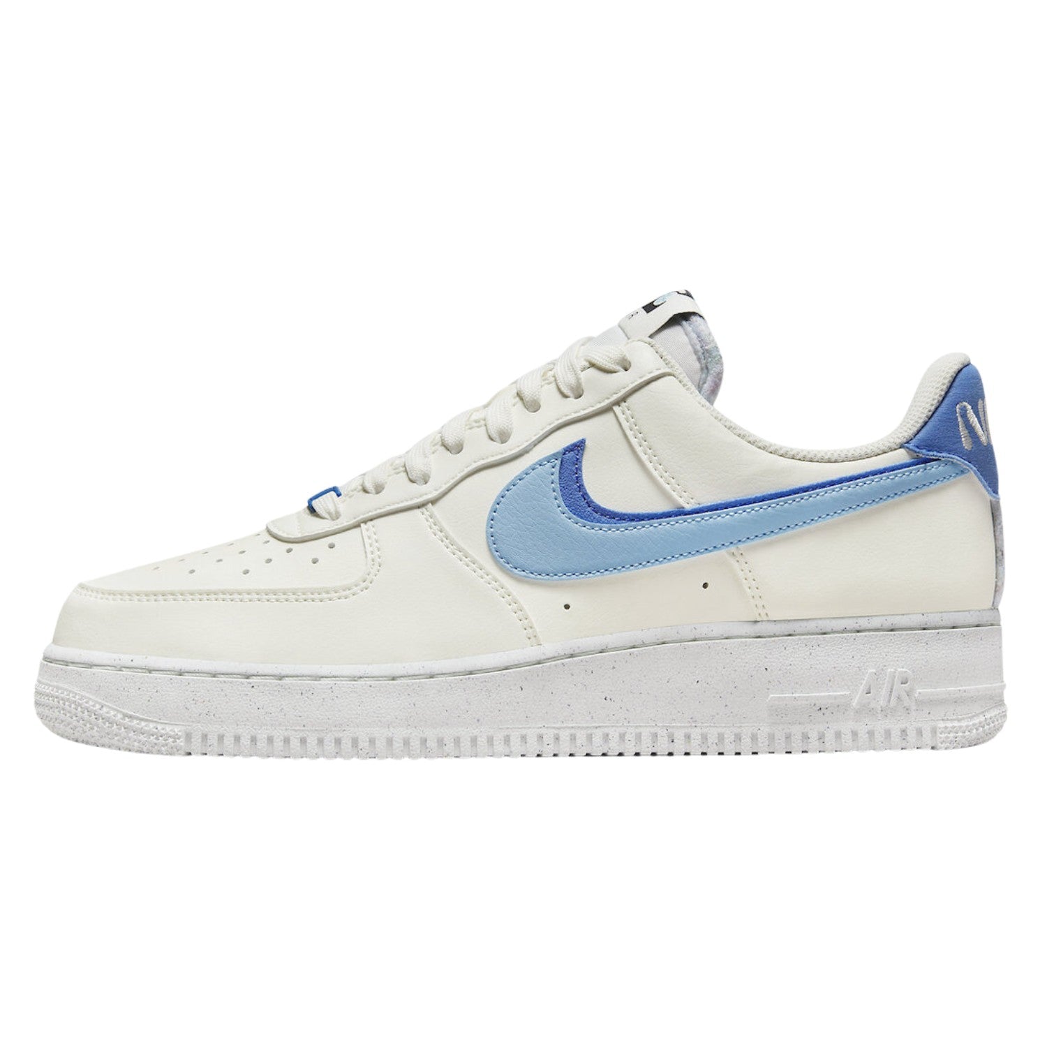 Nike Air Force 1 &