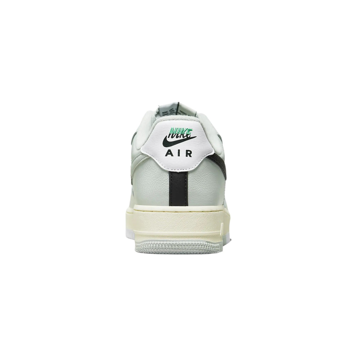 Nike Air Force 1 &