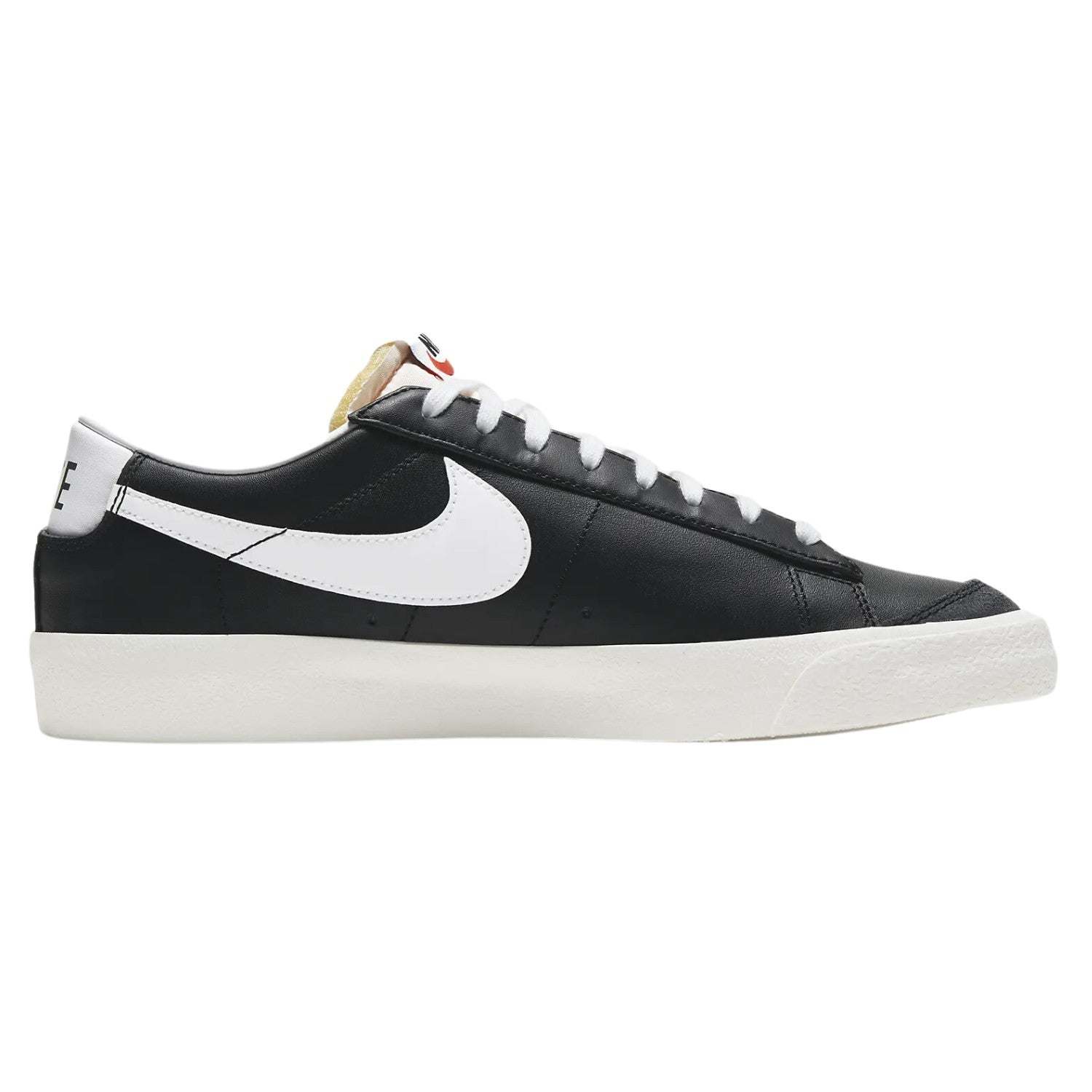 Nike Blazer Low &