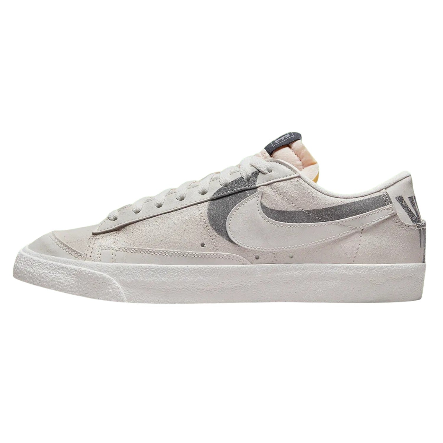 Nike Blazer Low &