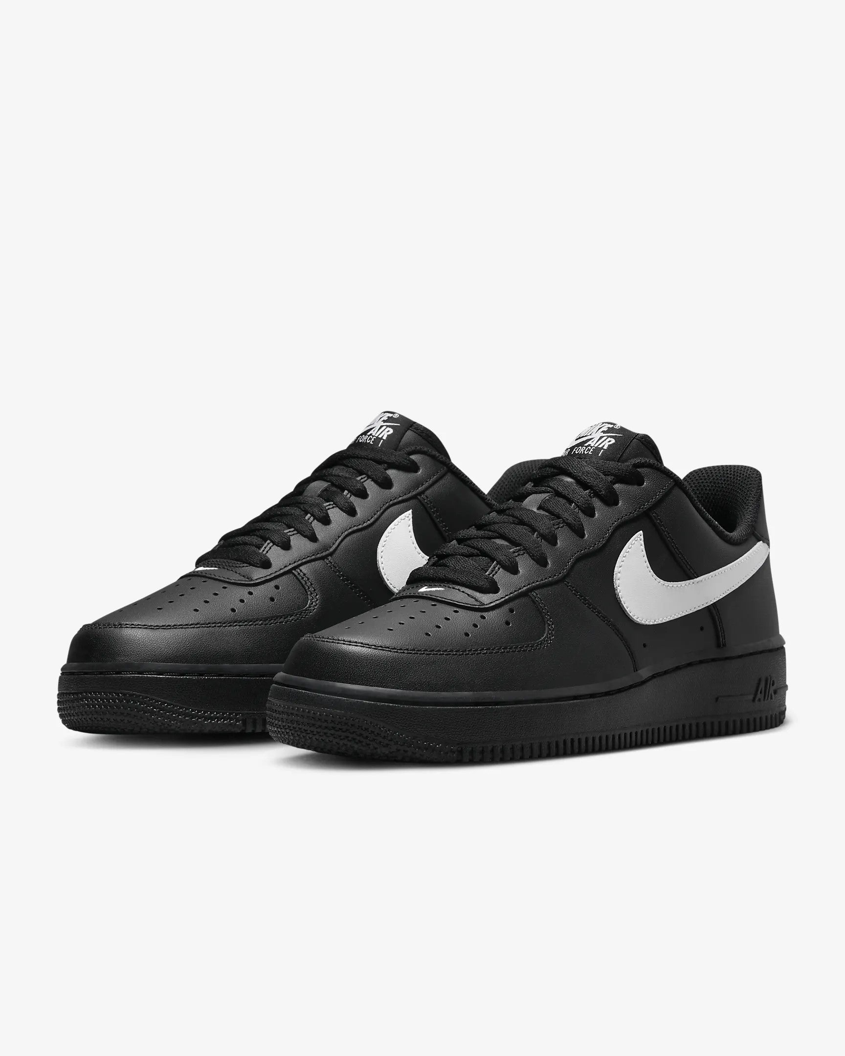 Nike Air Force 1 &