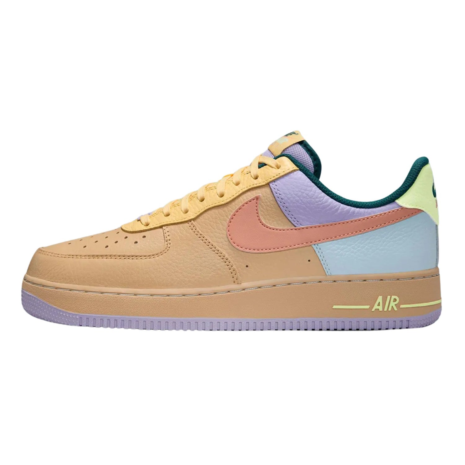 Nike Air Force 1 &