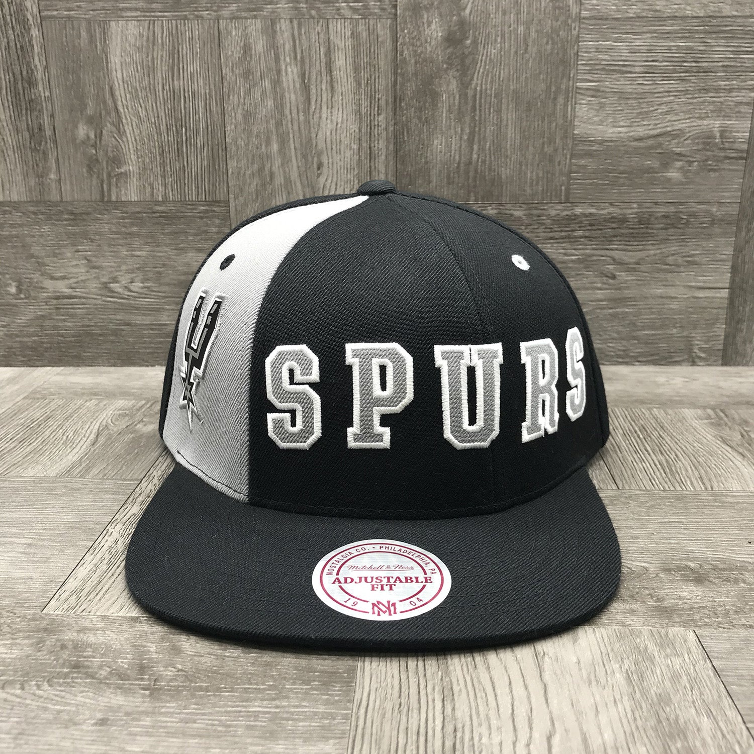 Mitchell&ness Hexagon San Antonio Spurs Snapback #30 Unisex Style : Bh78b0-BLACK
