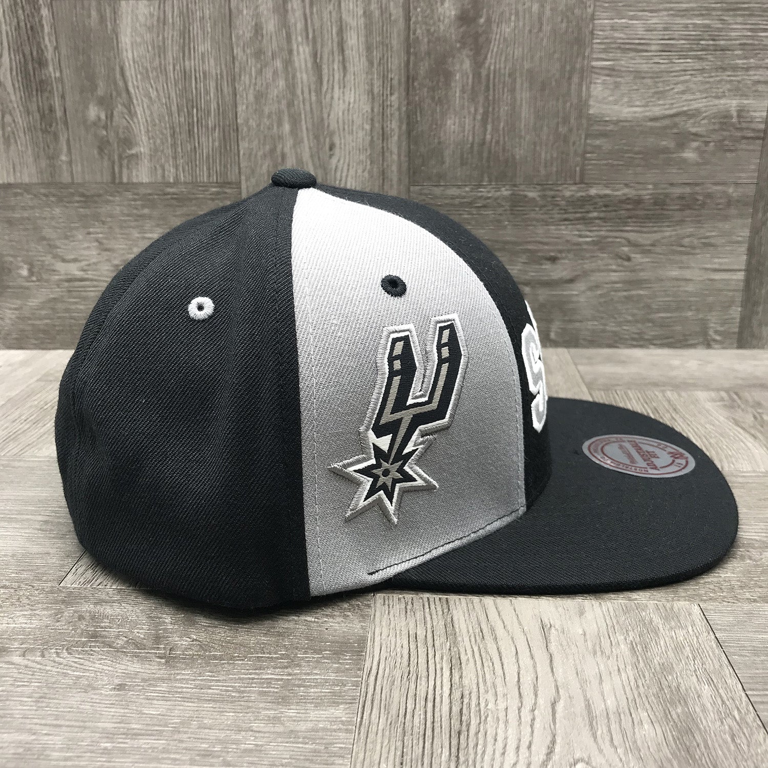 Mitchell&ness Hexagon San Antonio Spurs Snapback #30 Unisex Style : Bh78b0-BLACK