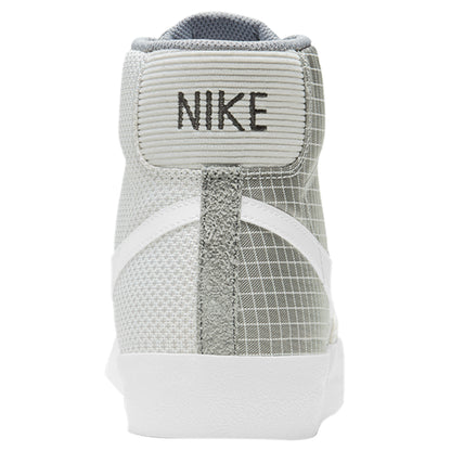 Nike Blazer Mid &
