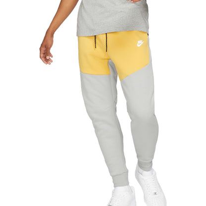 Nike Tech Fleece Joggers Light Smoke Grey/Solar Flare