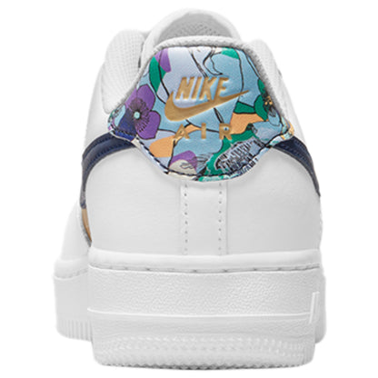 Nike Air Force 1 Low &