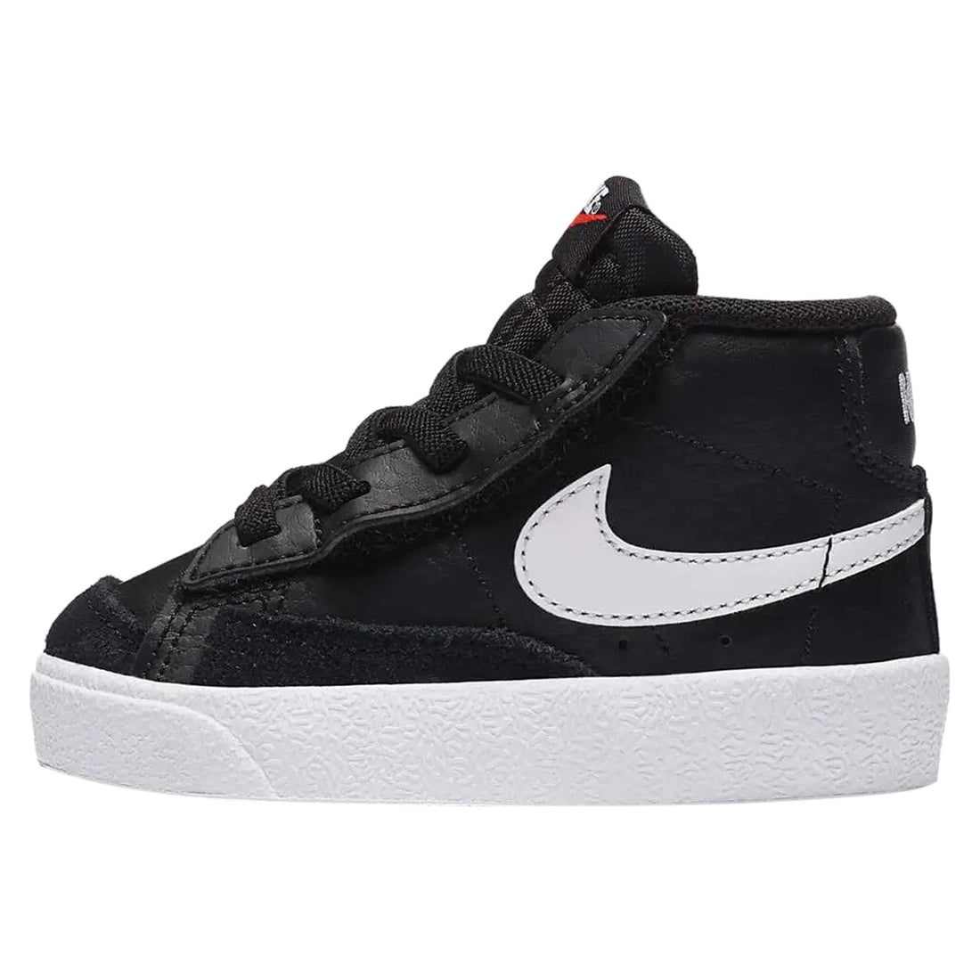 Nike Blazer Low &