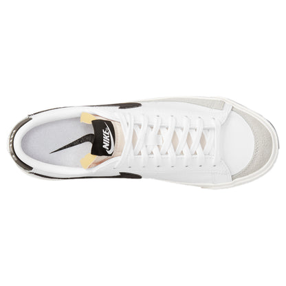 Nike Blazer Low &