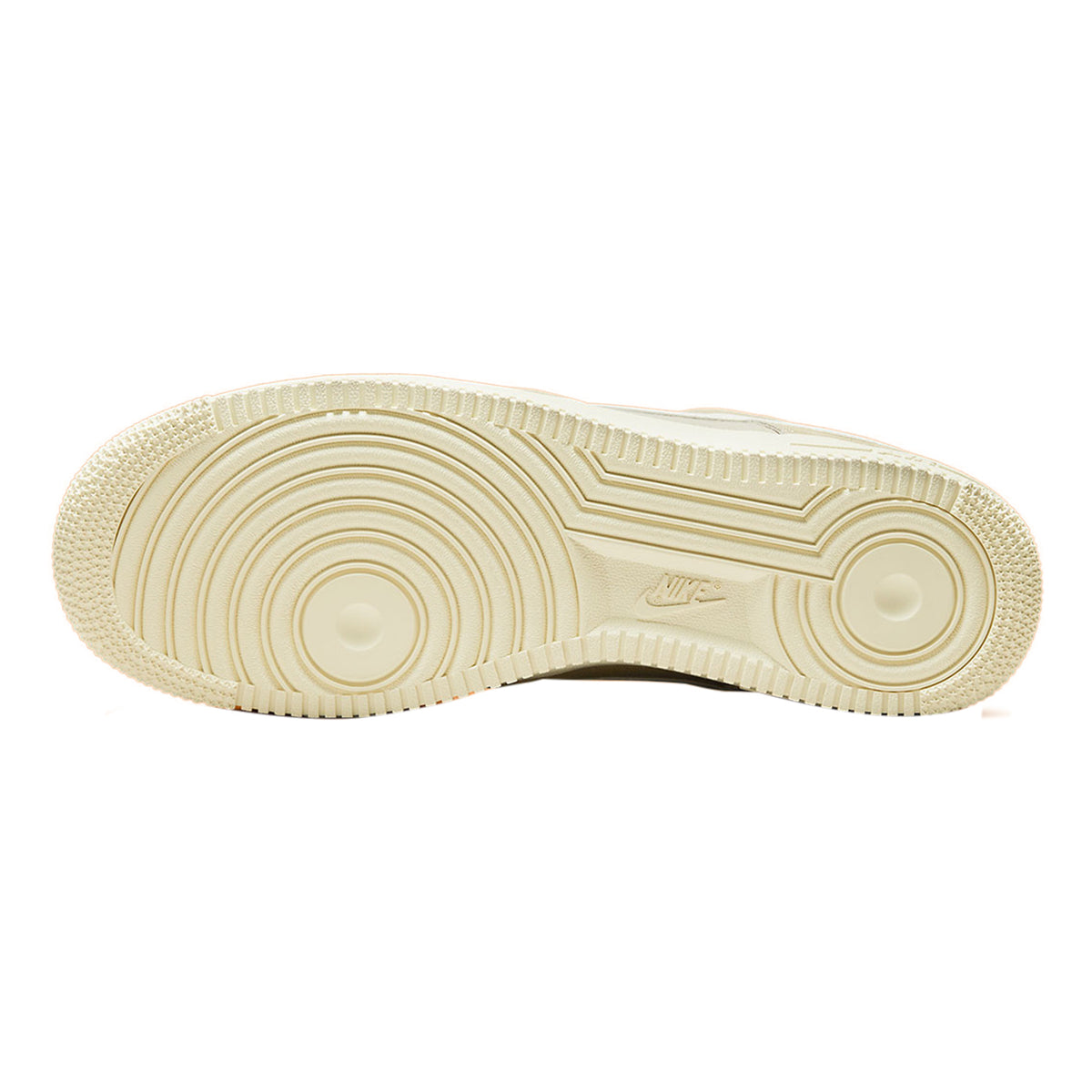 Nike Air Force 1 Low &