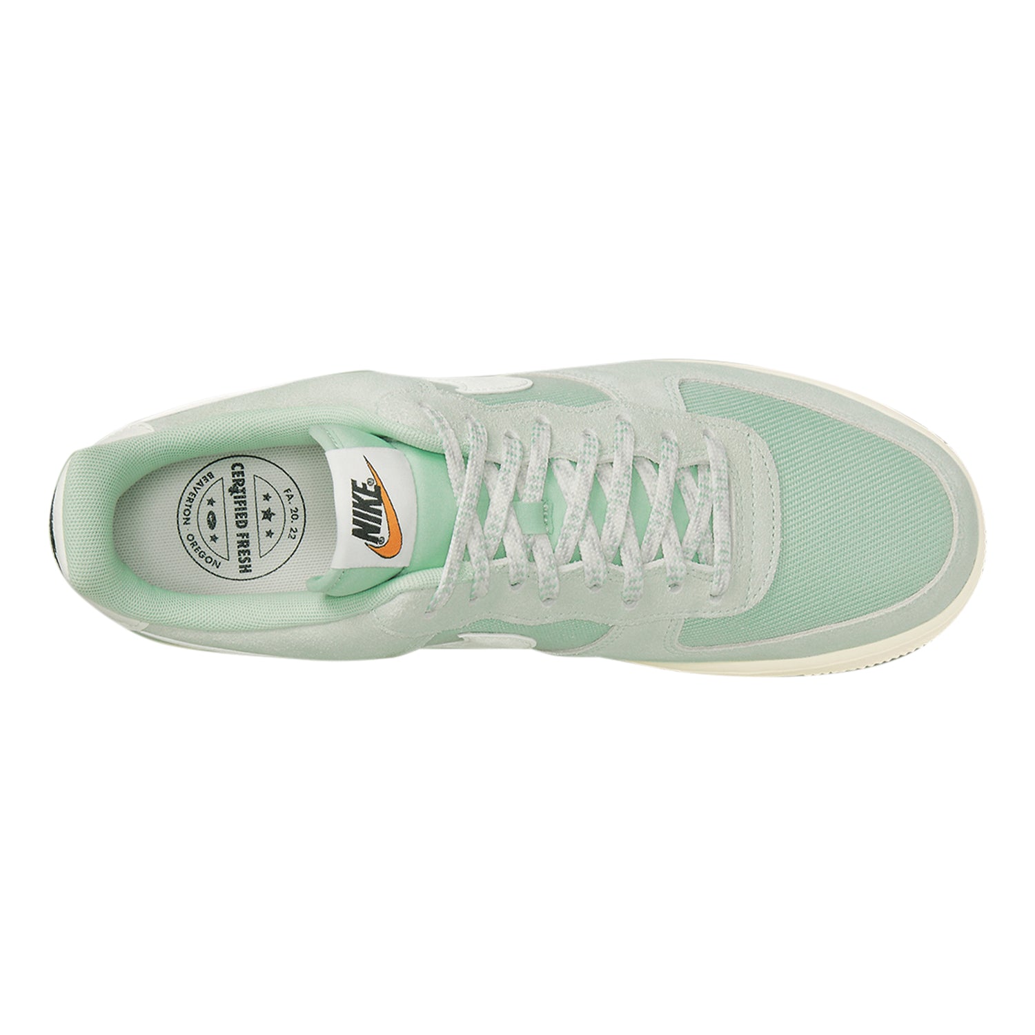 Nike Air Force 1 &