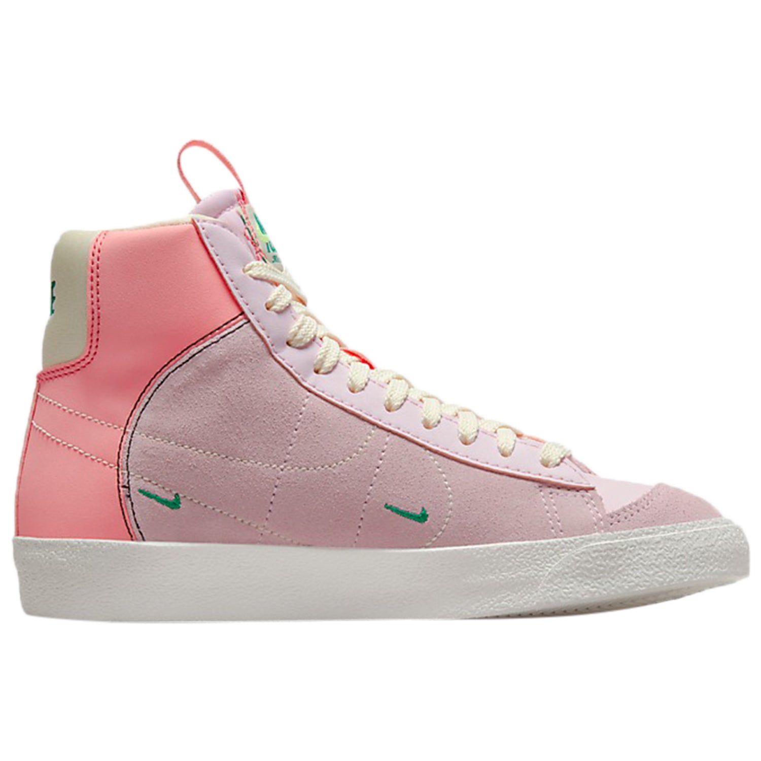 Nike Blazer Low &