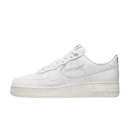 Nike Air Force 1 Low &