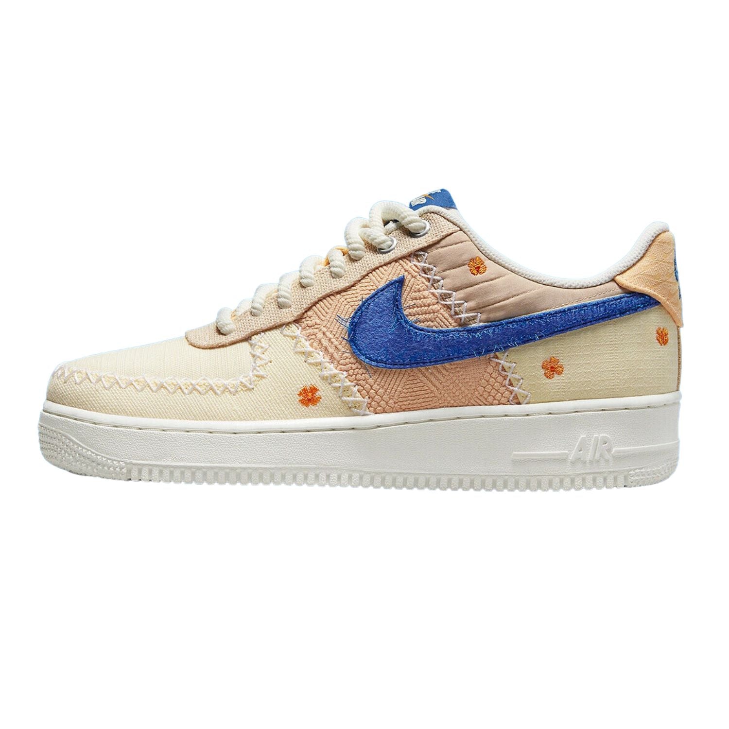 Nike Air Force 1 Low &