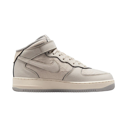 Nike Air Force 1 Mid &