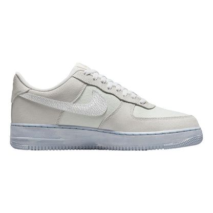 Nike Air Force 1 Low &
