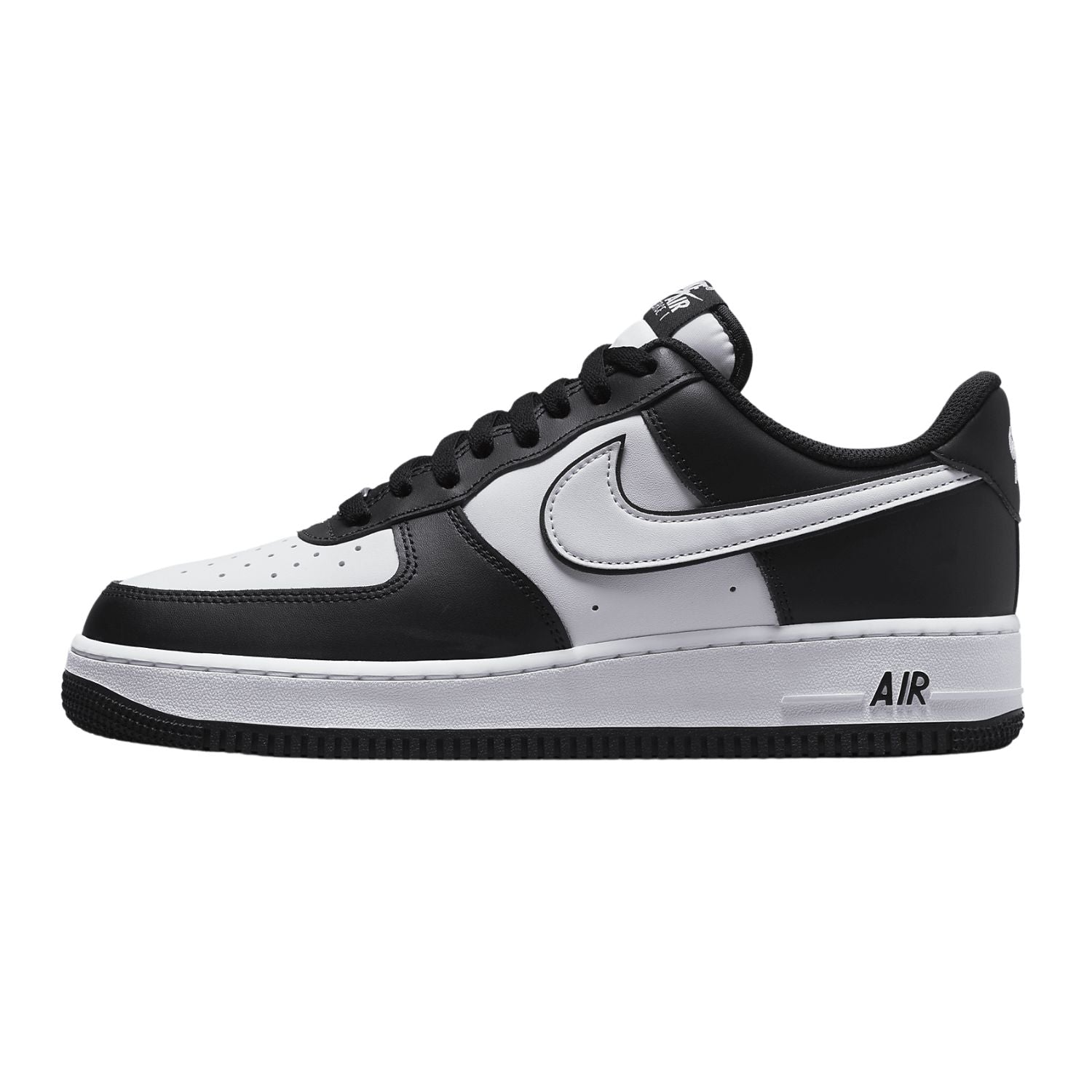 Nike Air Force 1 &