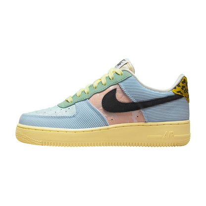 Nike Air Force 1 &