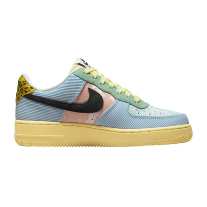 Nike Air Force 1 &