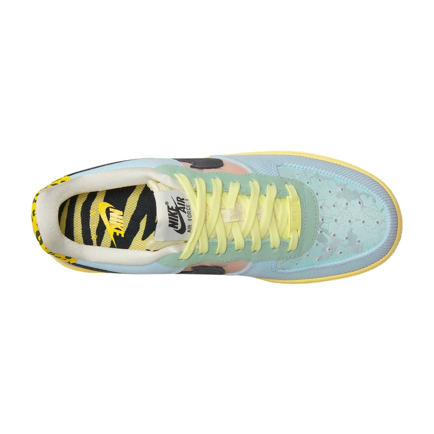 Nike Air Force 1 &