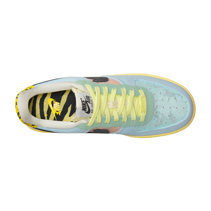 Nike Air Force 1 &