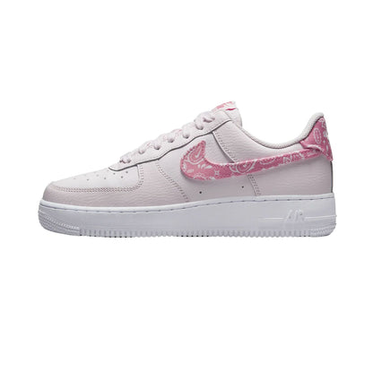 Nike Air Force 1 Low &