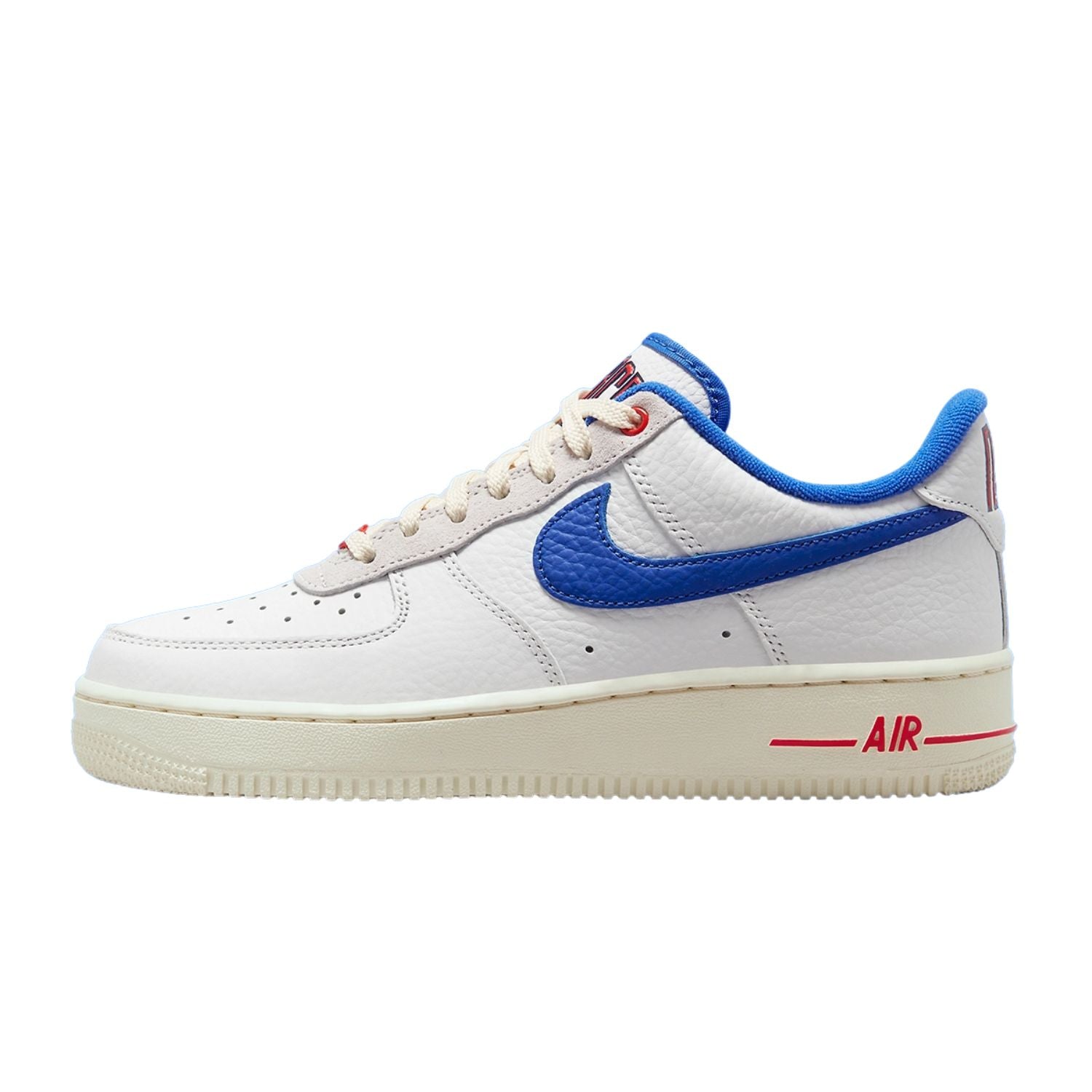 Nike Air Force 1 &