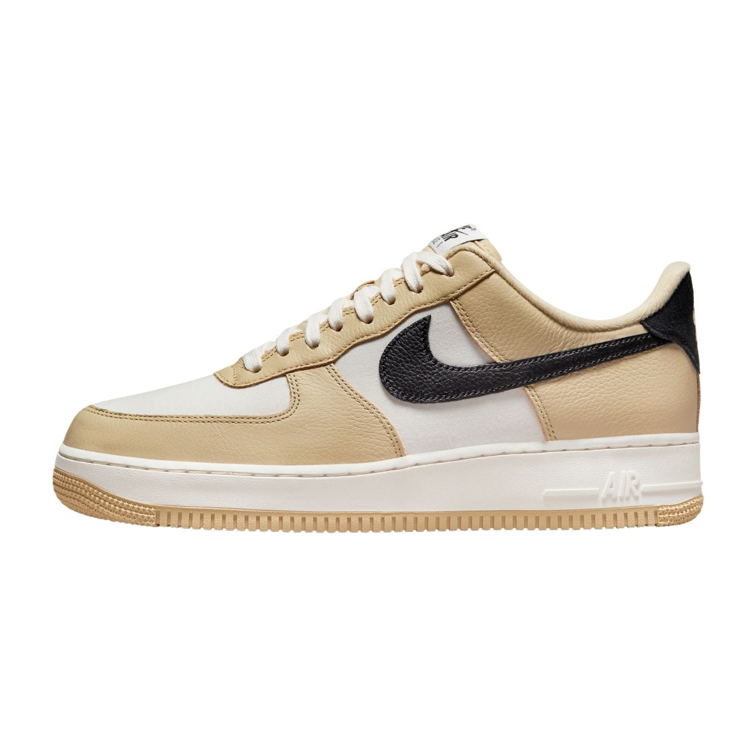 Nike Air Force 1 &