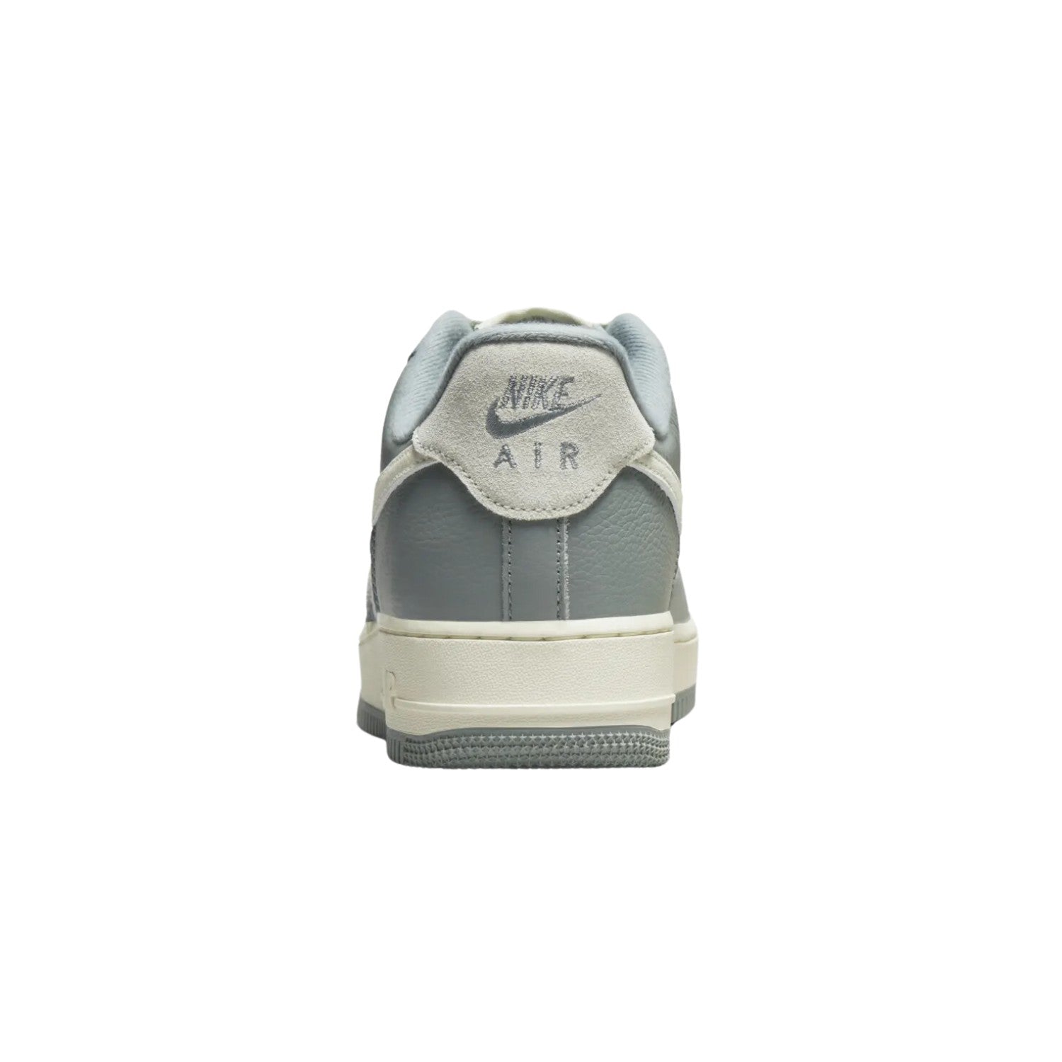 Nike Air Force 1 Low &