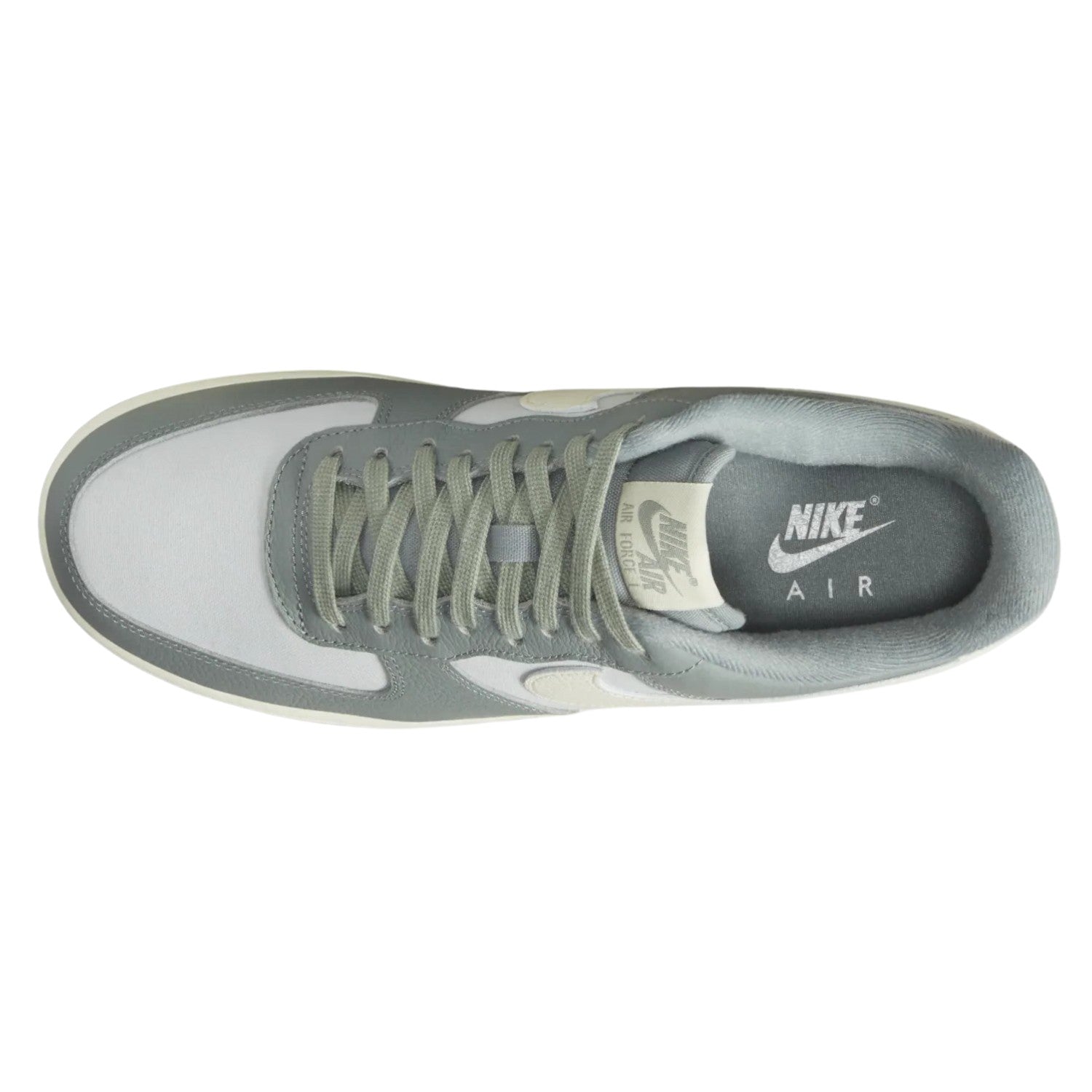 Nike Air Force 1 Low &