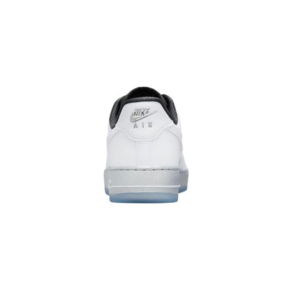 Nike Air Force 1 &