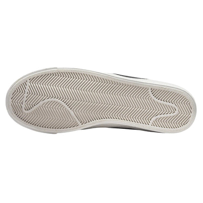 Nike Blazer Low &