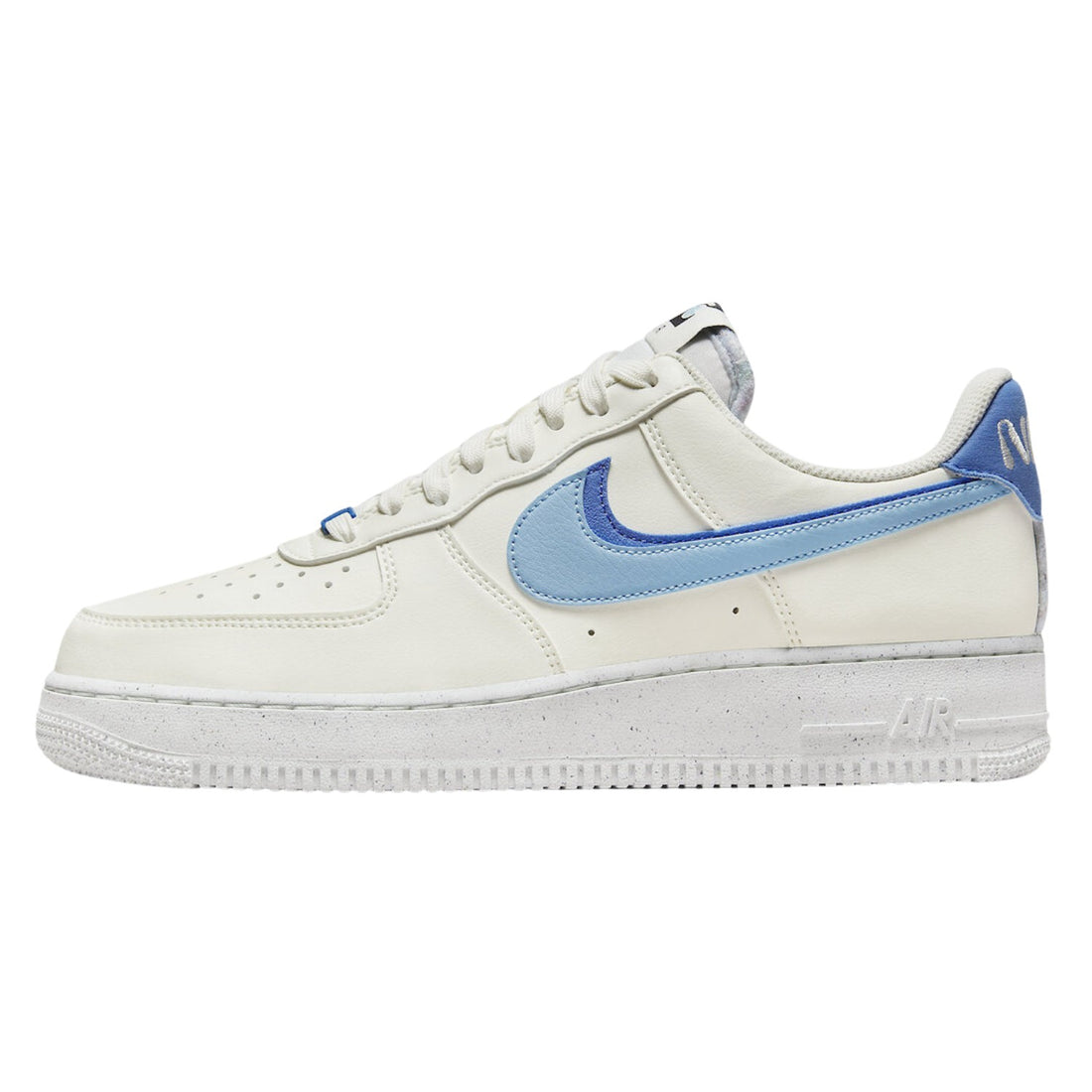 Nike Air Force 1 &