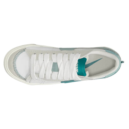 Nike Blazer Low &