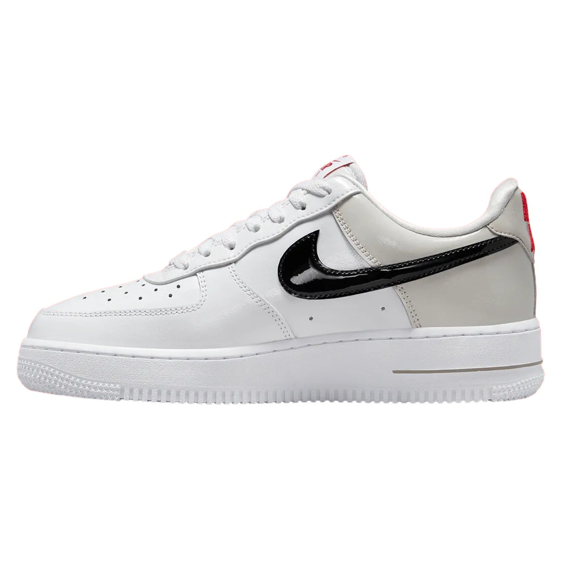 Nike Air Force 1 &