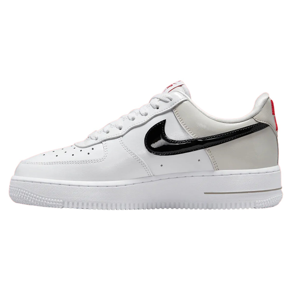 Nike Air Force 1 &