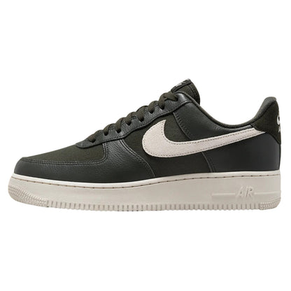 Nike Air Force 1 &
