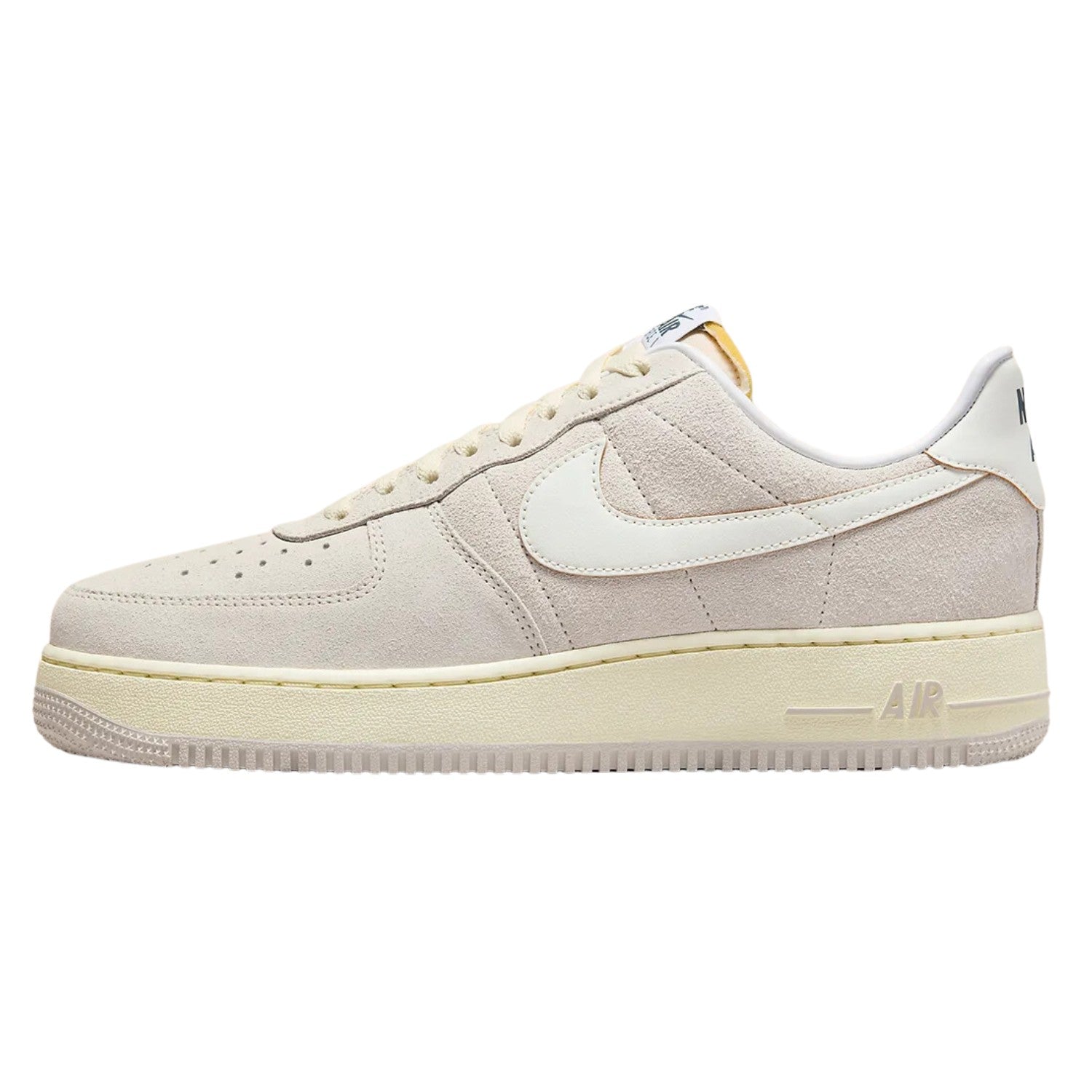 Nike Air Force 1 &