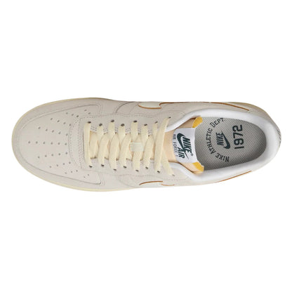 Nike Air Force 1 &