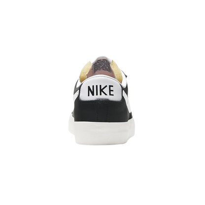 Nike Blazer Low &