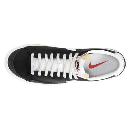 Nike Blazer Low &