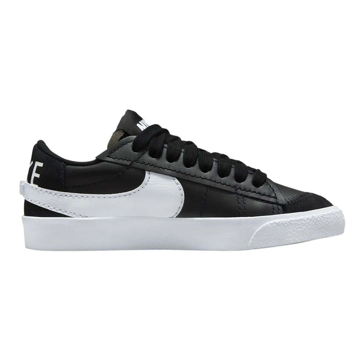 Nike Blazer Low &