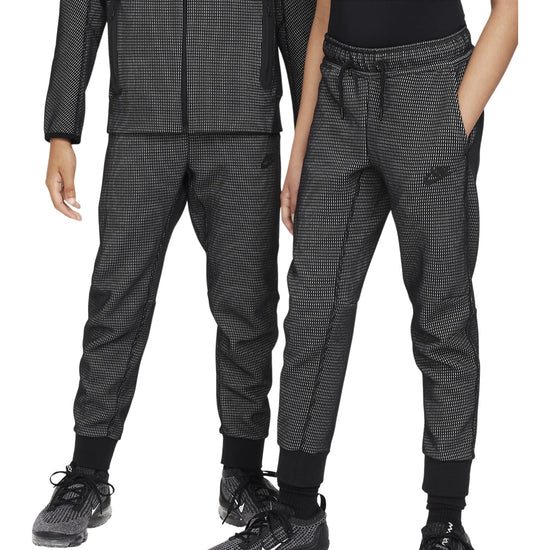 Nike Sportswear Tech Fleece Big Kids' (Boys') Winterized Pants Big Kids Style : Fj6025