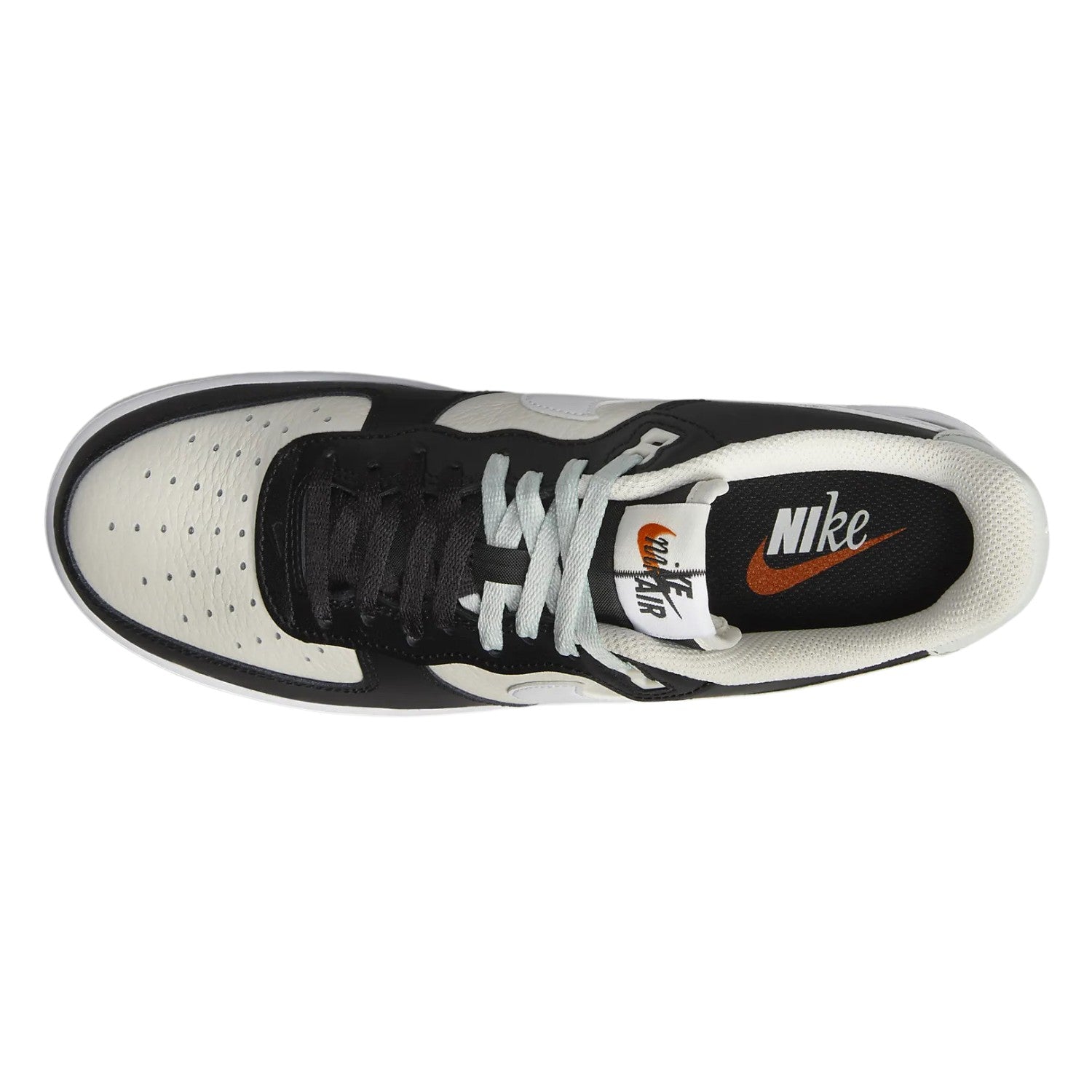 Nike Air Force 1 &