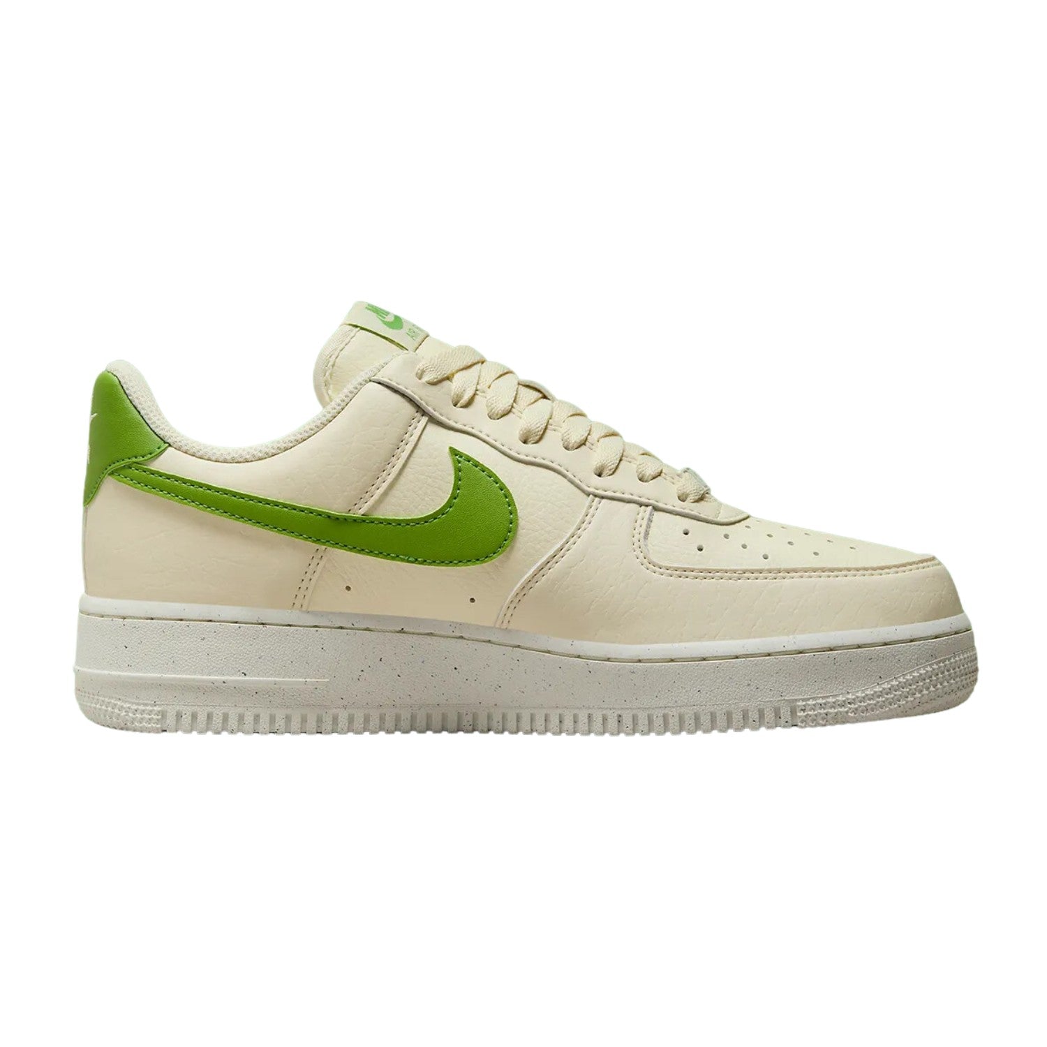 Nike Air Force 1 &